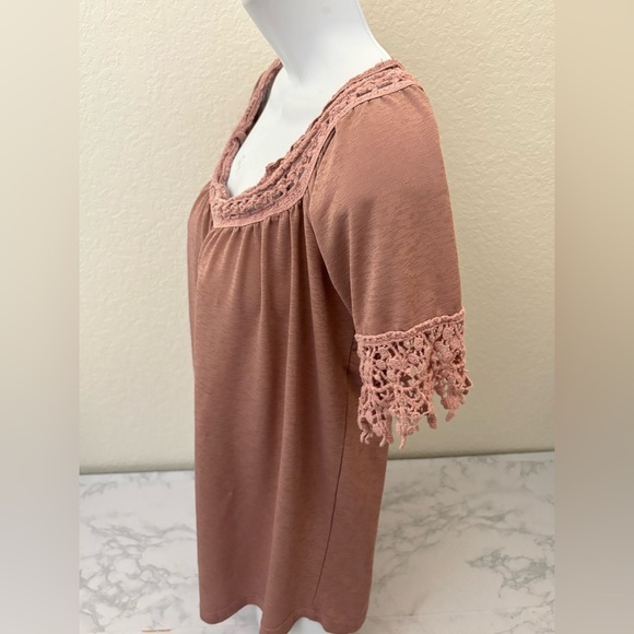 Rue 21 Victorian Prairie Boho Sheer Lace Crochet Trim Blouse Top Sz M Pink​ - Picture 2 of 4